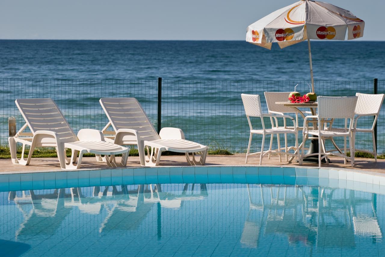 Oyo Hotel Arembepe Beach Hotel, Camacari Bagian luar foto