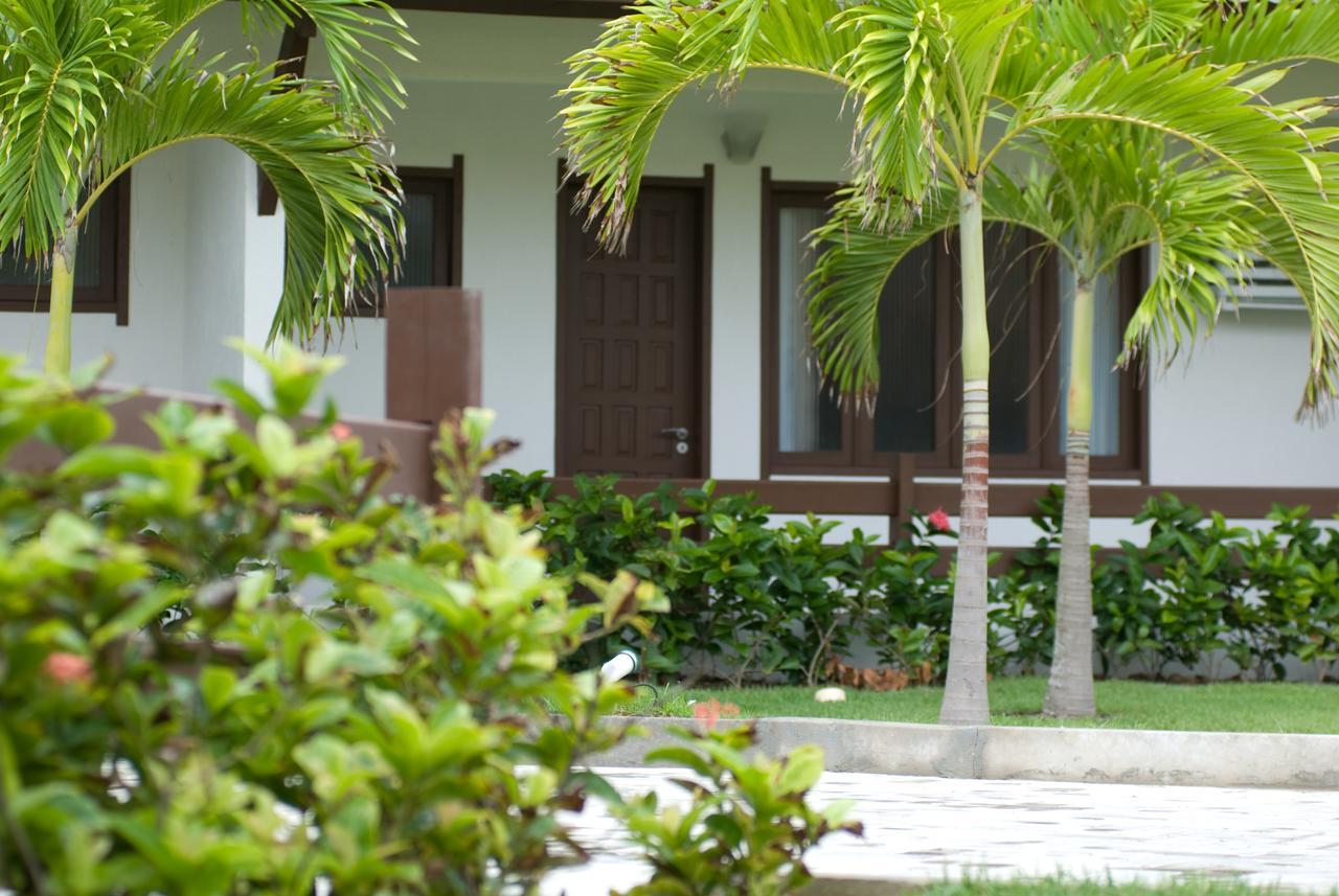 Oyo Hotel Arembepe Beach Hotel, Camacari Bagian luar foto