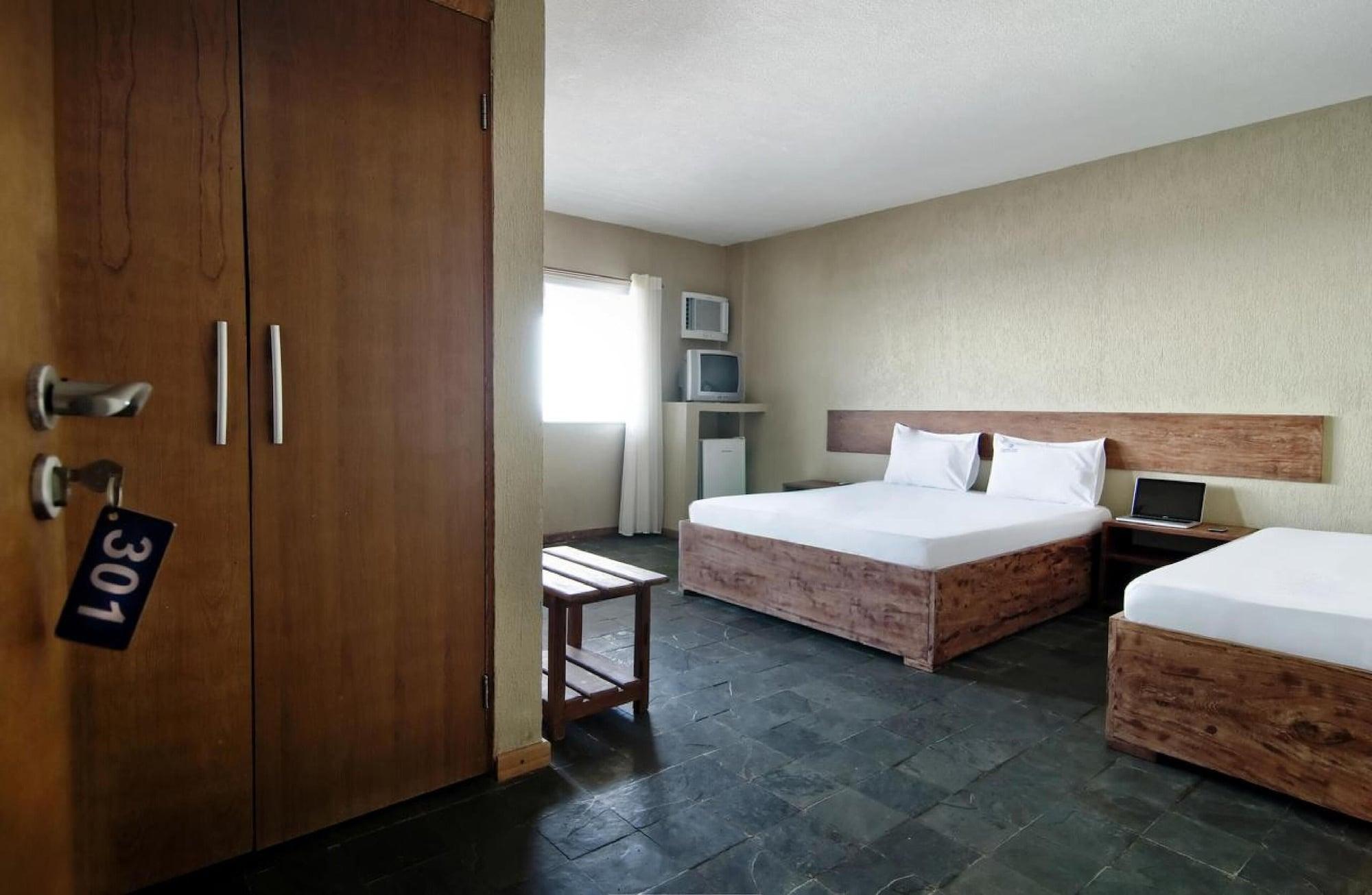 Oyo Hotel Arembepe Beach Hotel, Camacari Bagian luar foto