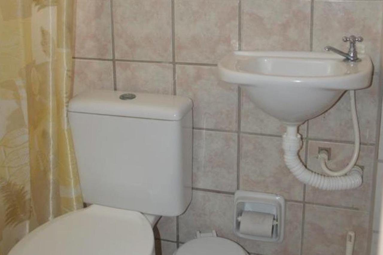 Oyo Hotel Arembepe Beach Hotel, Camacari Bagian luar foto
